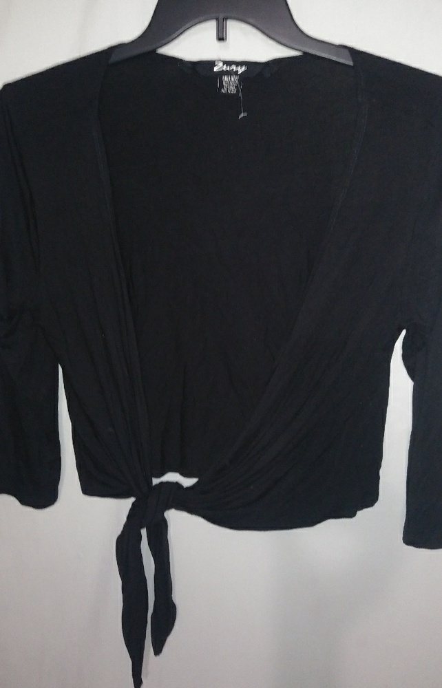 Zury L Open Cross Crop Front Tie Long Sleeved Top in Black - Dance Style